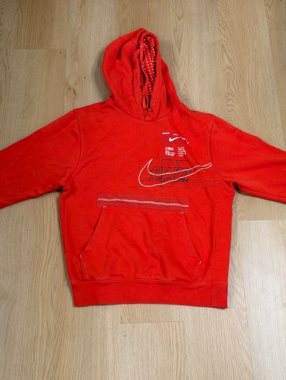 Men’s Nike Red Graphic Pullover Hoodie Size Small